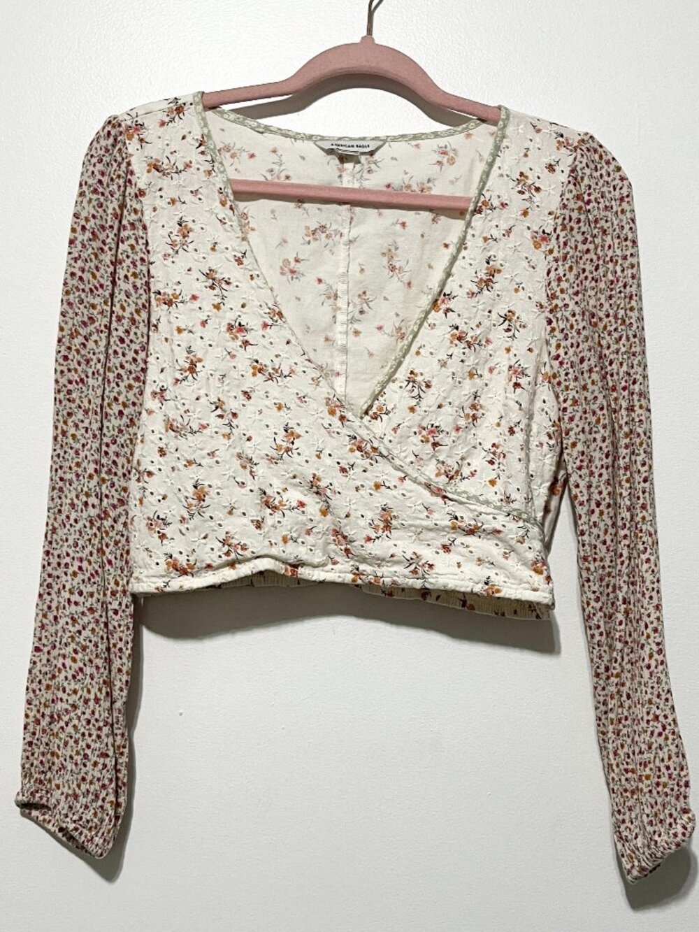 American Eagle Womens Crop Wrap Top M Floral Eyelet Cottagecore Festival Boho